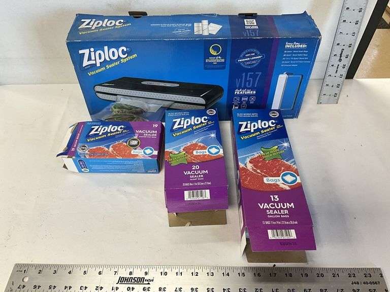 Ziploc vacuum sealer system and bags