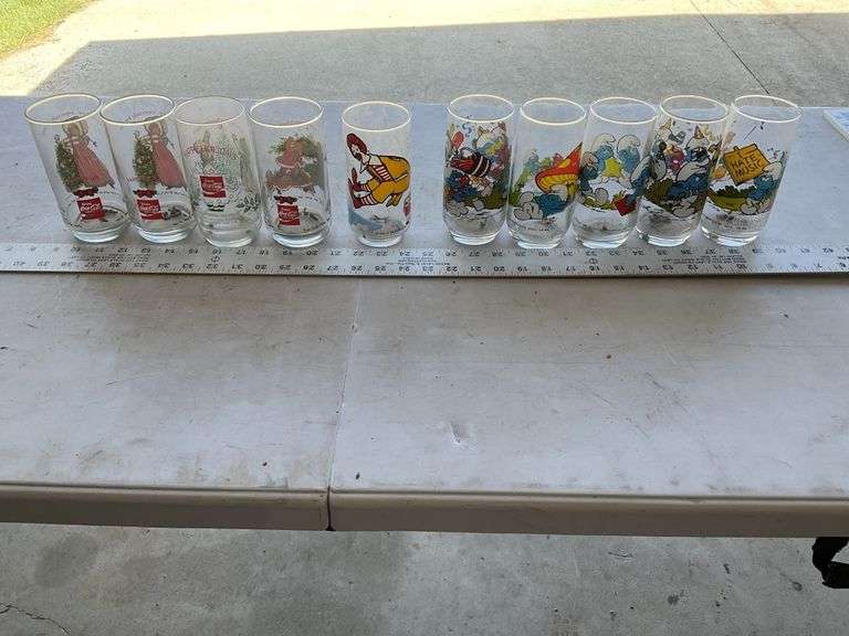 Coca-Cola Christmas glasses, Ronald McDonald - Legacy Auction Company