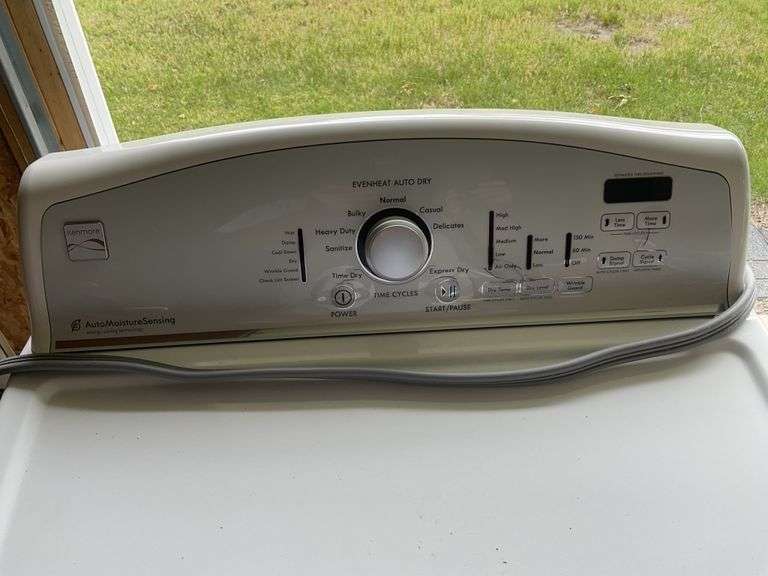 Kenmore auto moisture, sensing electric dryer, Legacy Auction Company