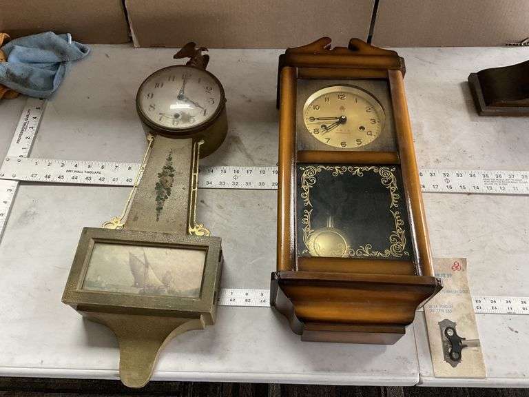 Vintage sessions clock and clock made in China