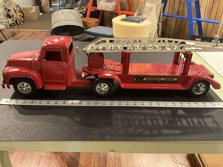 Buddy L extension ladder fire truck