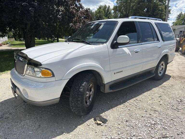 2002 Lincoln Navigator