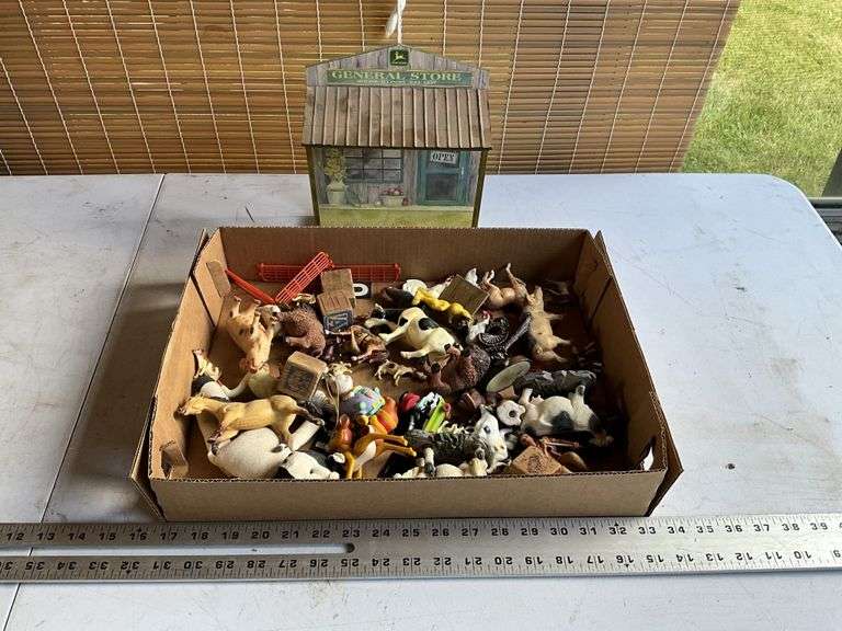 Farm toys/animals
