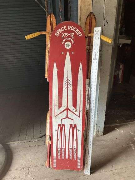 Space rocket XS17 vintage sled