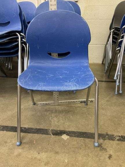 10 stackable plastic chairs