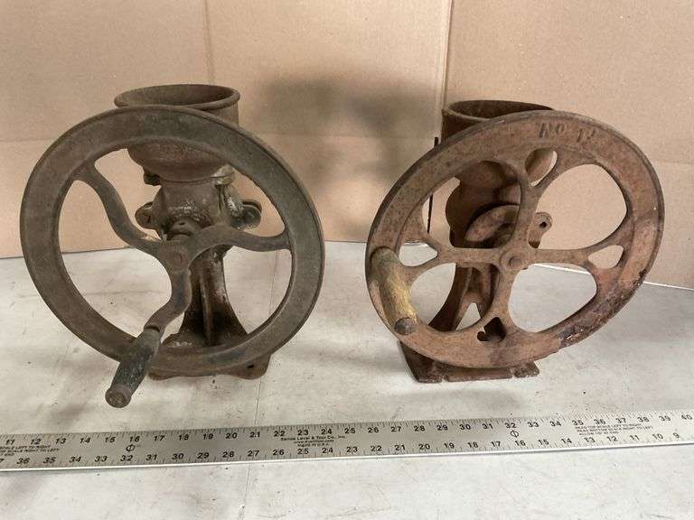 Vintage grinders,  1 1/2 grinder loose