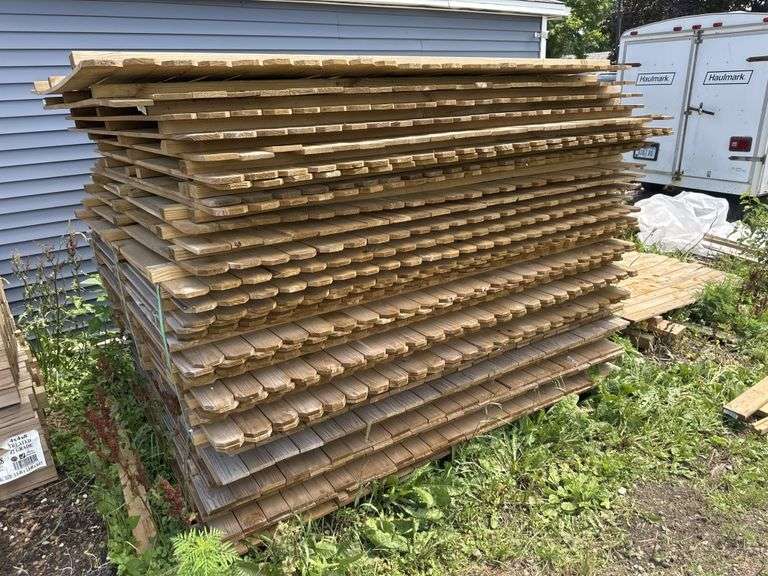(46) 8' x 6' fencing panels