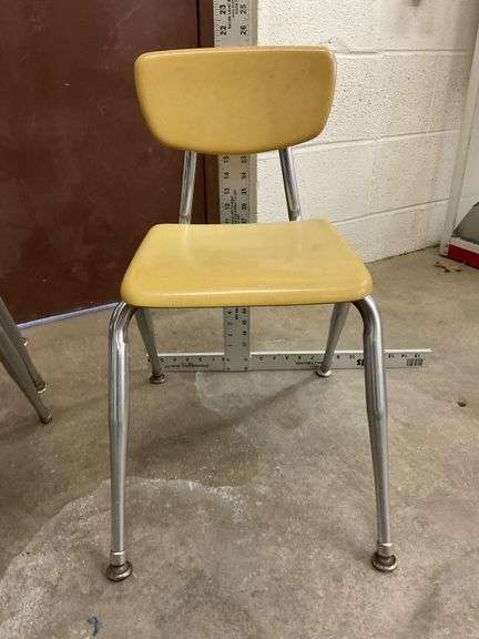 8 small chairs