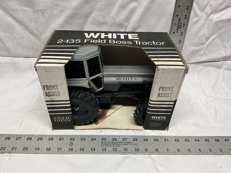 White 2–135 field boss tractor