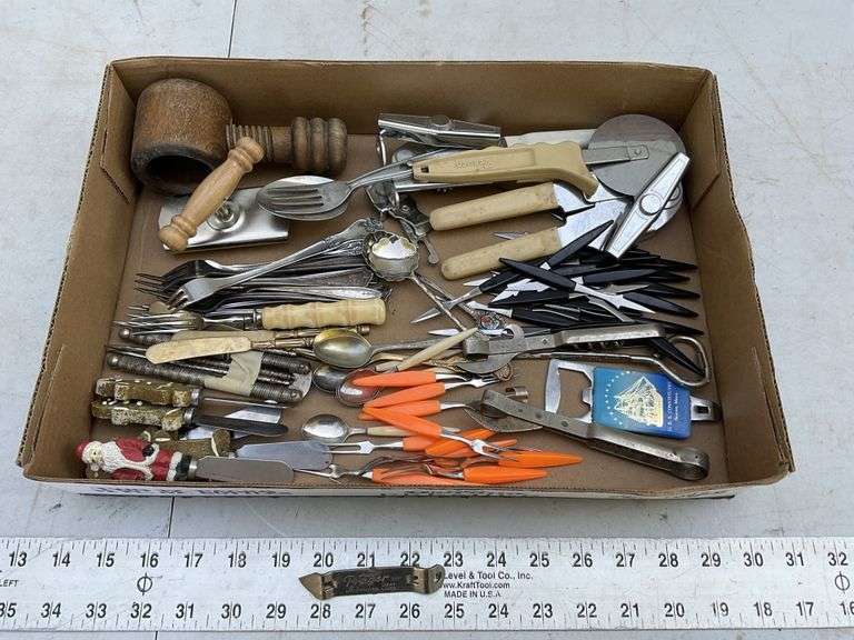 Relish forks, pizza cutter, can opener, etc.