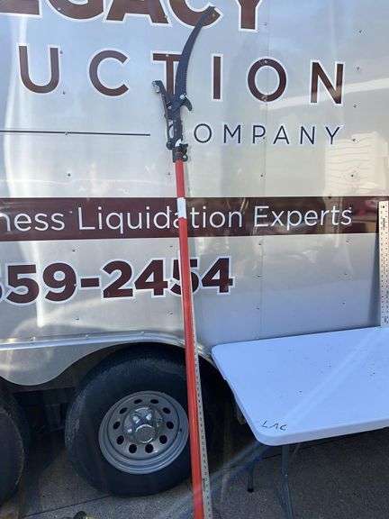 Extendable pole saw and loppers, no string