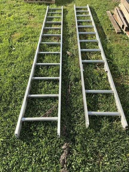 24' Aluminum extension ladder