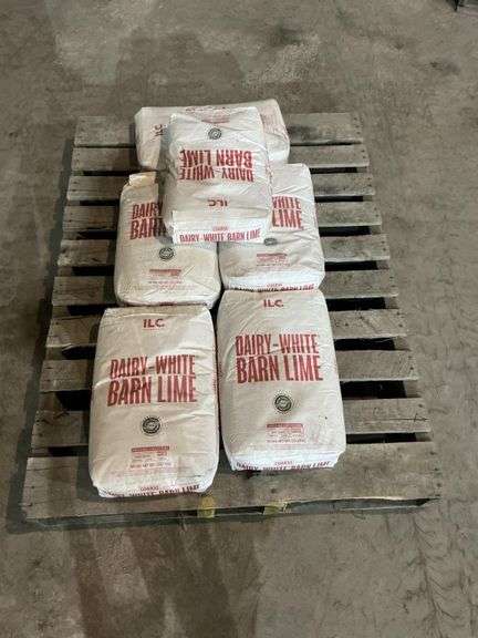 300 pounds of Dairy barn lime