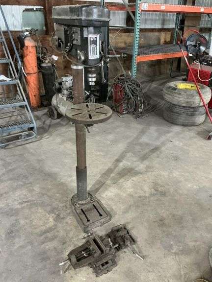 Duracraft 16 speed drill press
