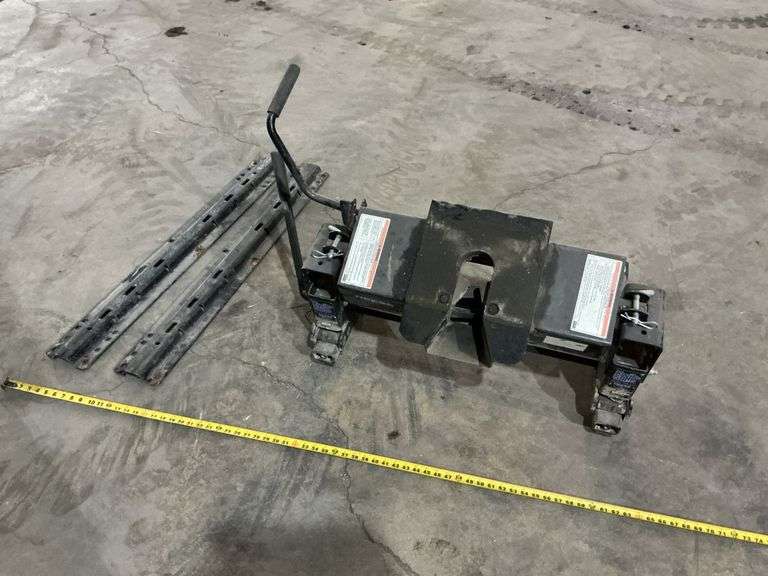 Reese fifth wheel hitch