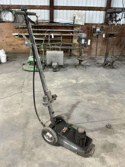 Pittsburgh 22 ton air over hydraulic jack