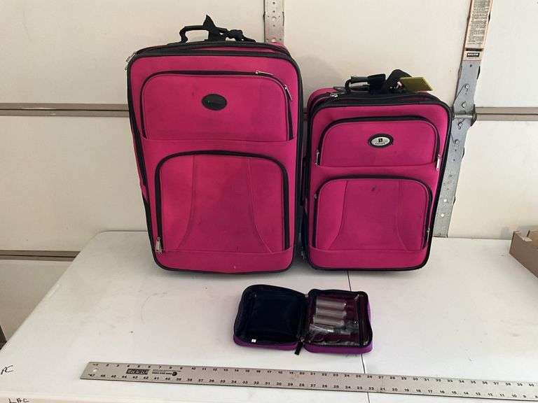 Leisure suitcases