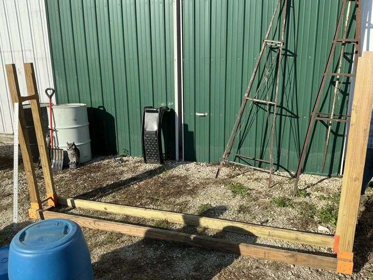 Log rack? 118" wide x 5' tall