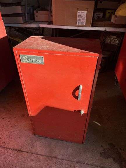 Snap-on side cabinet w/key 18" x 10" x 33"
