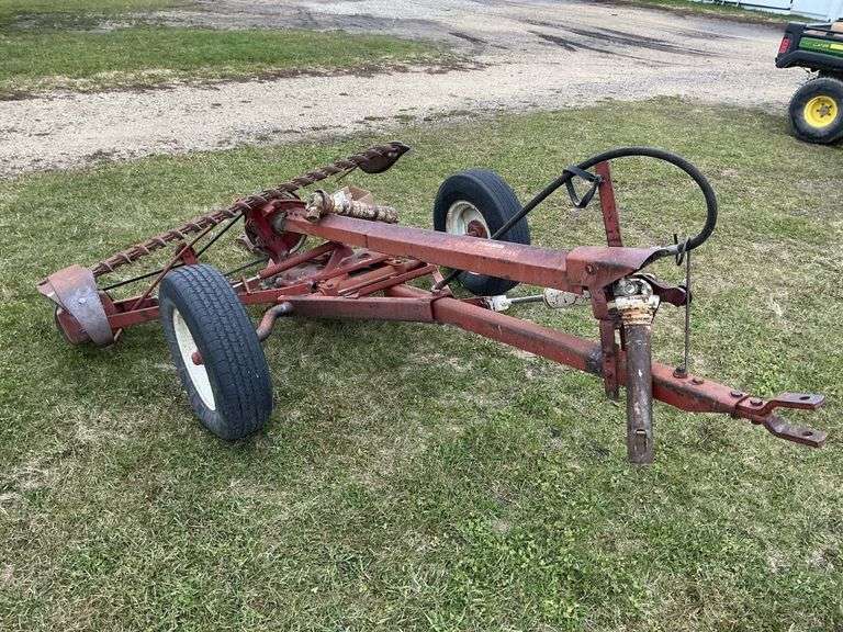 International pull behind 5' sickle mower