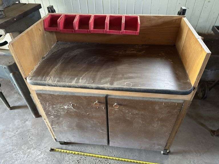 Shop table on casters