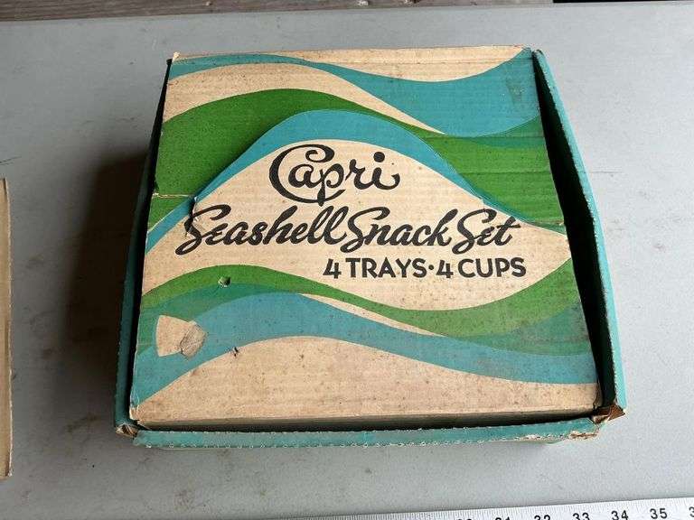 Capri Shells Vintage Capri seashell snack set - Legacy Auction Company