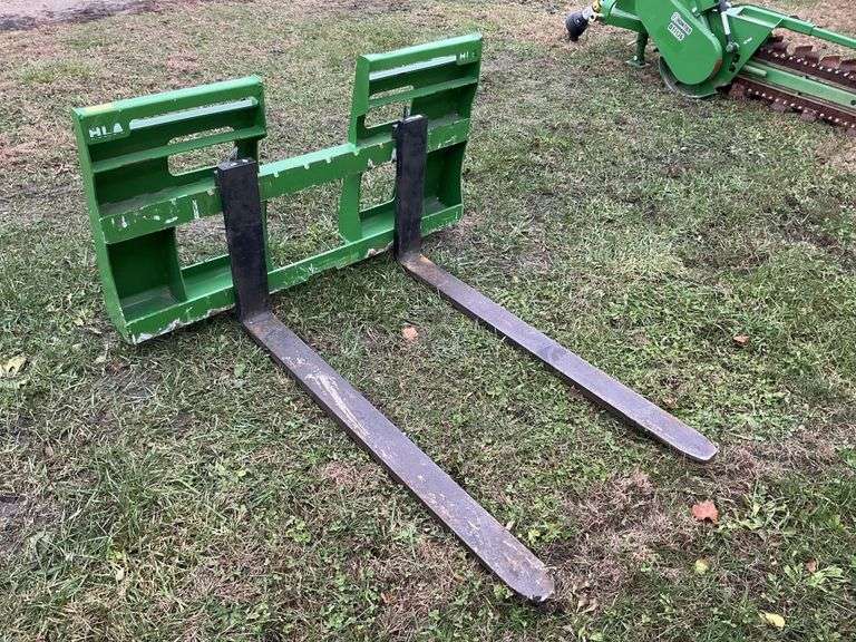 48" HLA Forks w/John Deere mounts