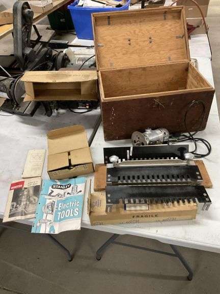 Stanley 265 Mk1 Router Vintage Stanley router with storage box and - Legacy Auction Company