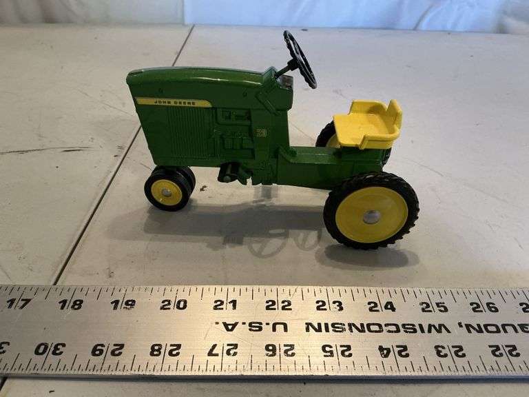 John Deere pedal tractor