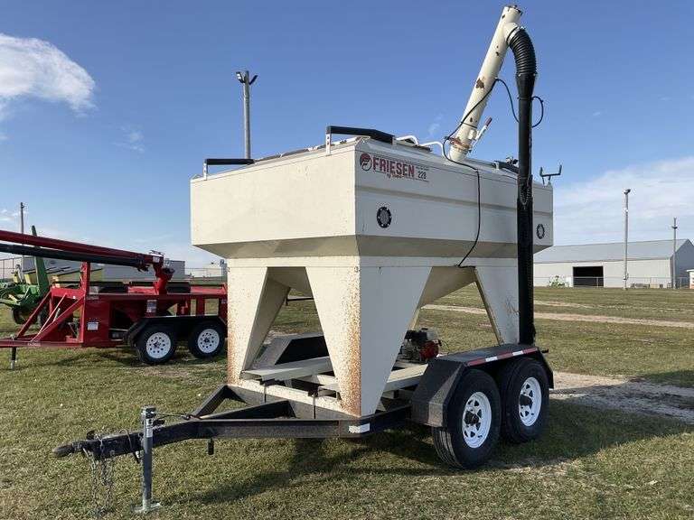 1999 Friesen 220 seed tender