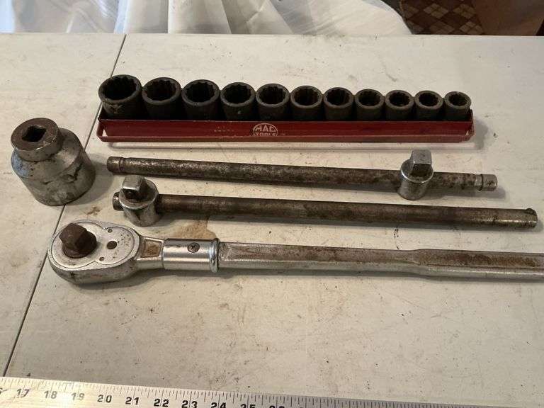 Pink Mac Ratchets MAC sockets, ratchets, etc - Legacy Auction Company