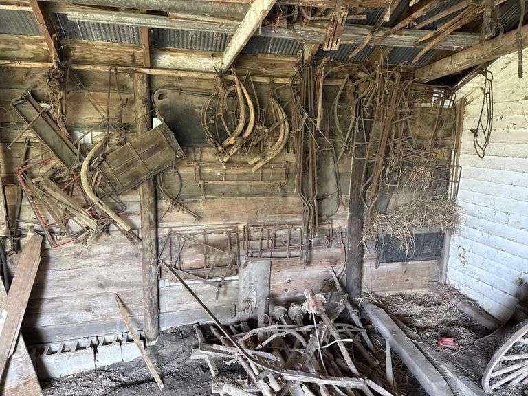 Assorted buggy parts buyer removes!