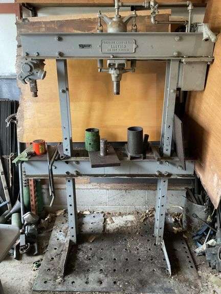 Manley manufacturing company 25 ton hydraulic