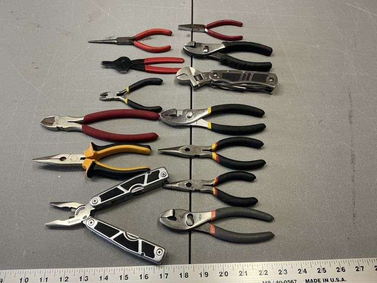 Pliers