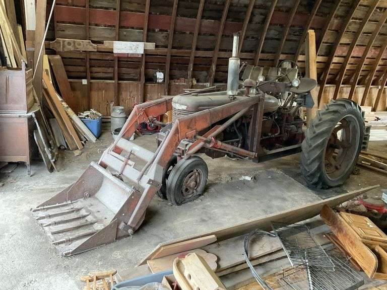 Farmall H tractor with loader, hasn't ran for