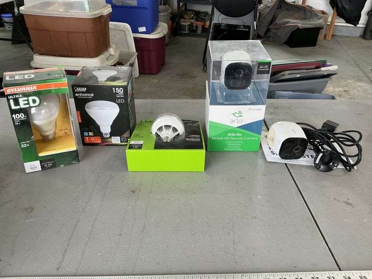 Mobile HD security cameras and lightbulbs