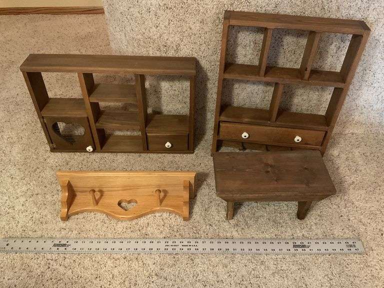 Wooden wall hangings and step