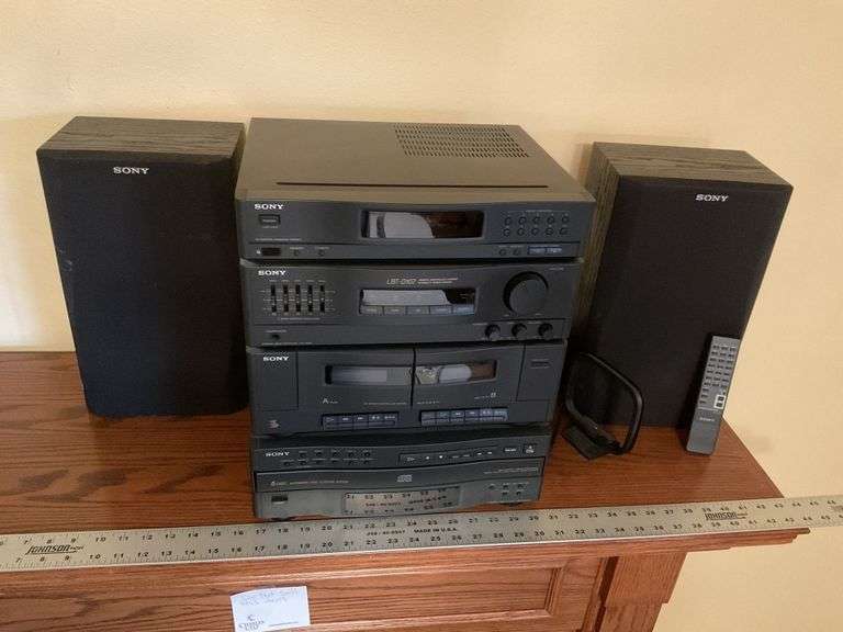 Sony stereo system with remote, CD  and cassette