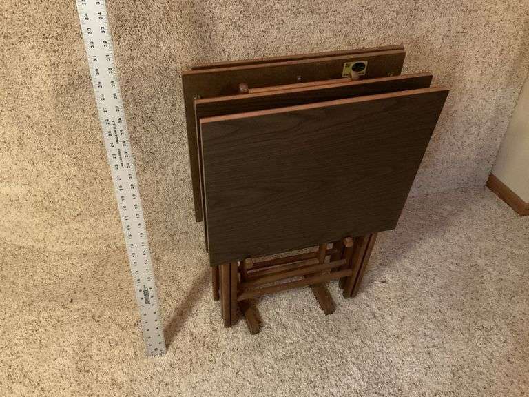 4- Scheibe TV trays