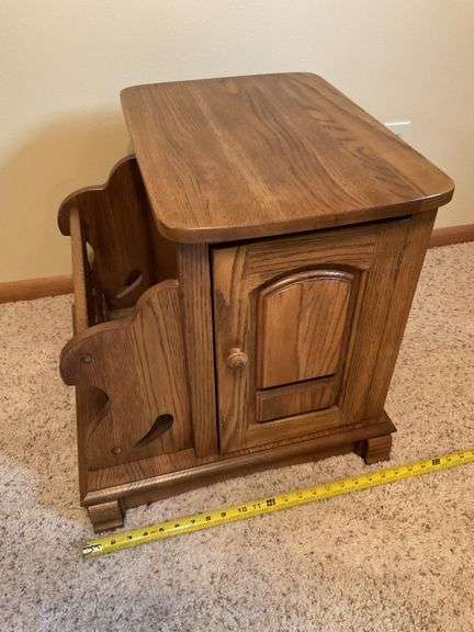 Oak magazine/lamp cabinet,