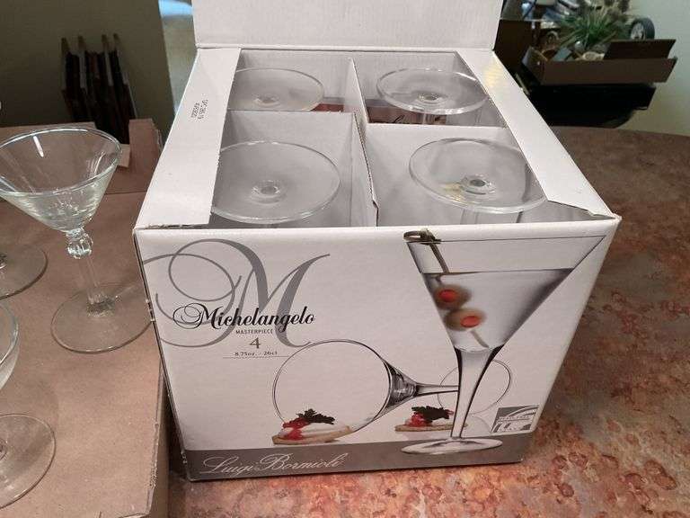 Bar glasses and stemware