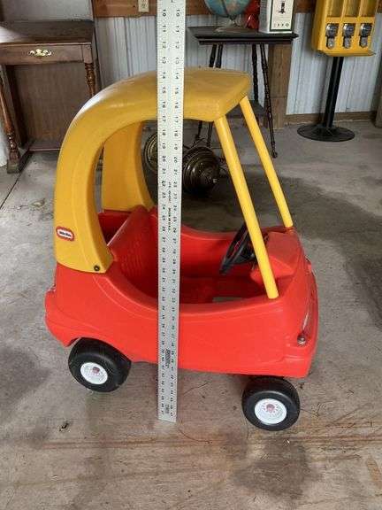 Little Tikes car