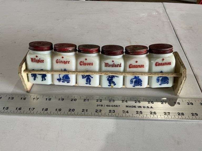 Vintage spice set