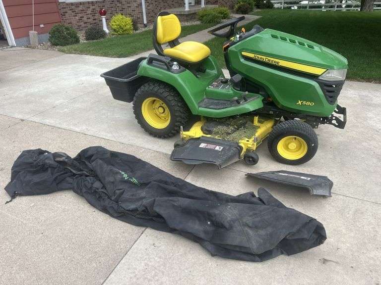 John Deere X580