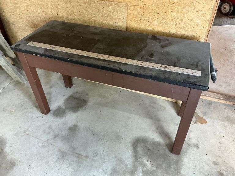Table, very heavy!