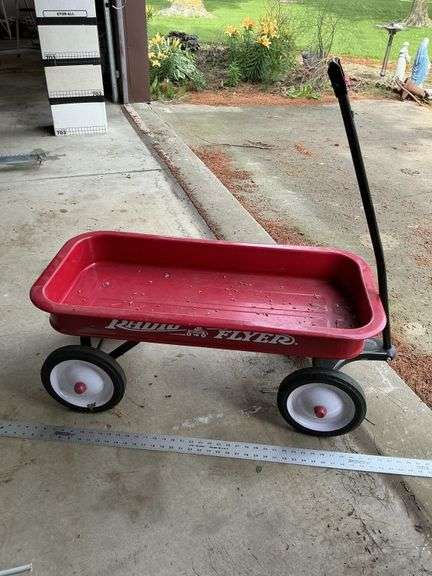 Radio Flyer wagon