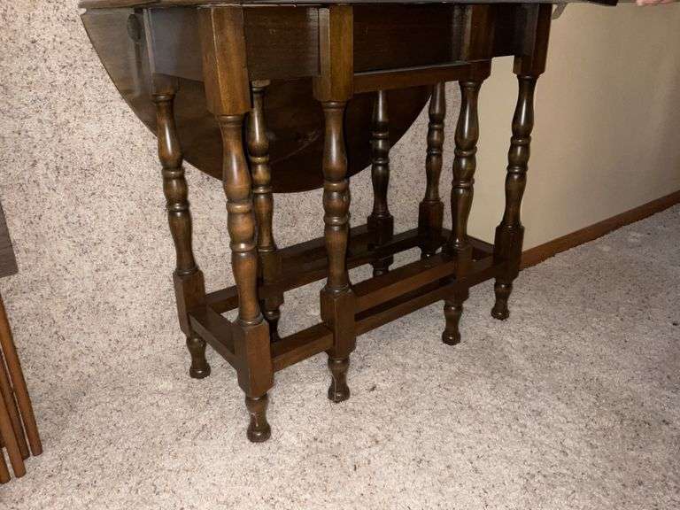 Gate leg table  36 "x 42"