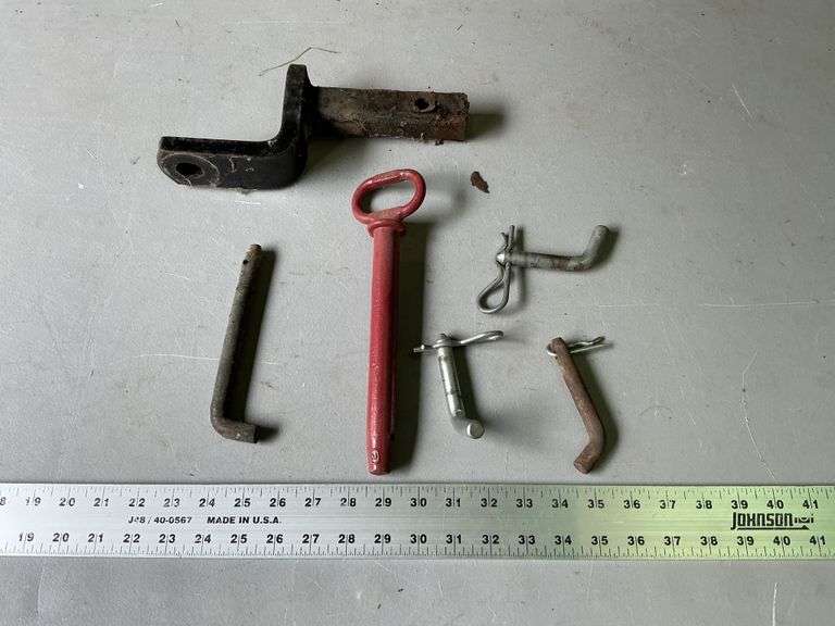 Receiver hitch/hitchpins