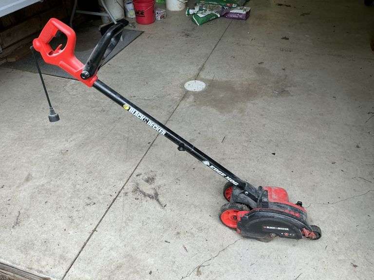 Black & Decker edge hog