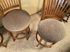 4- swivel barstools